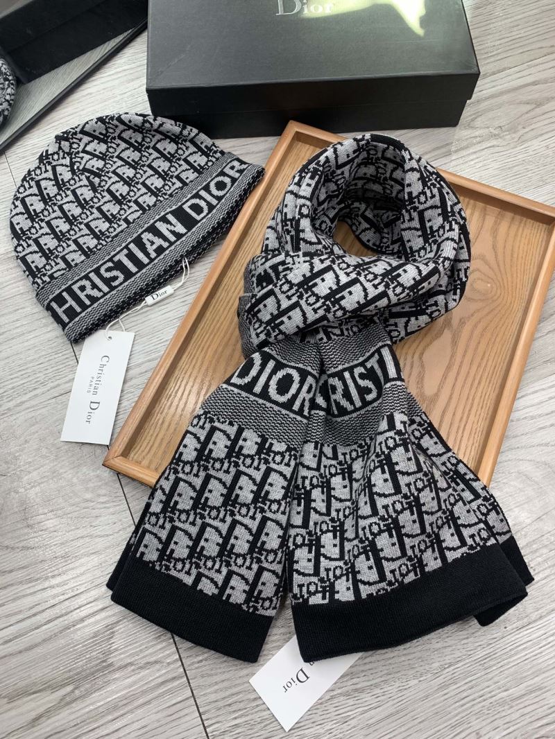 Christian Dior Caps Scarfs